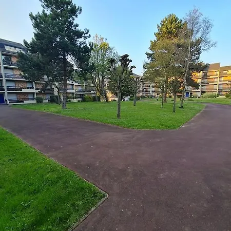 Apartamento Convivialite Agreable Sejour Au Calme Cabourg Exterior foto